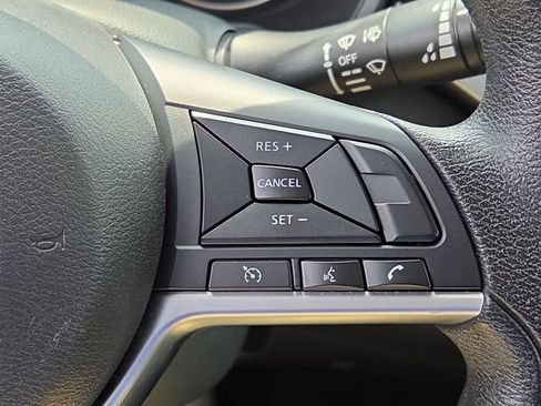 Used 2024 Nissan Altima 2.5 SV AWD/4WD image 23