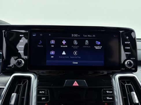 Used 2022 Kia Sorento SX image 25