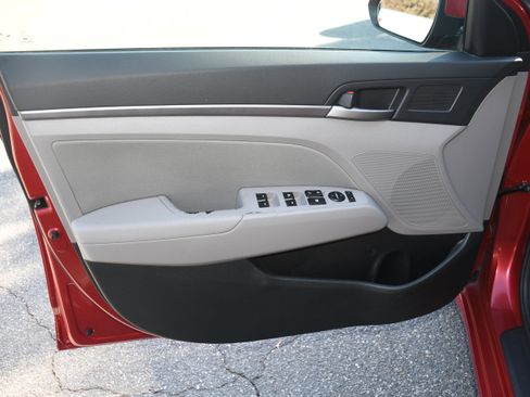 Used 2018 Hyundai Elantra Value Edition image 10
