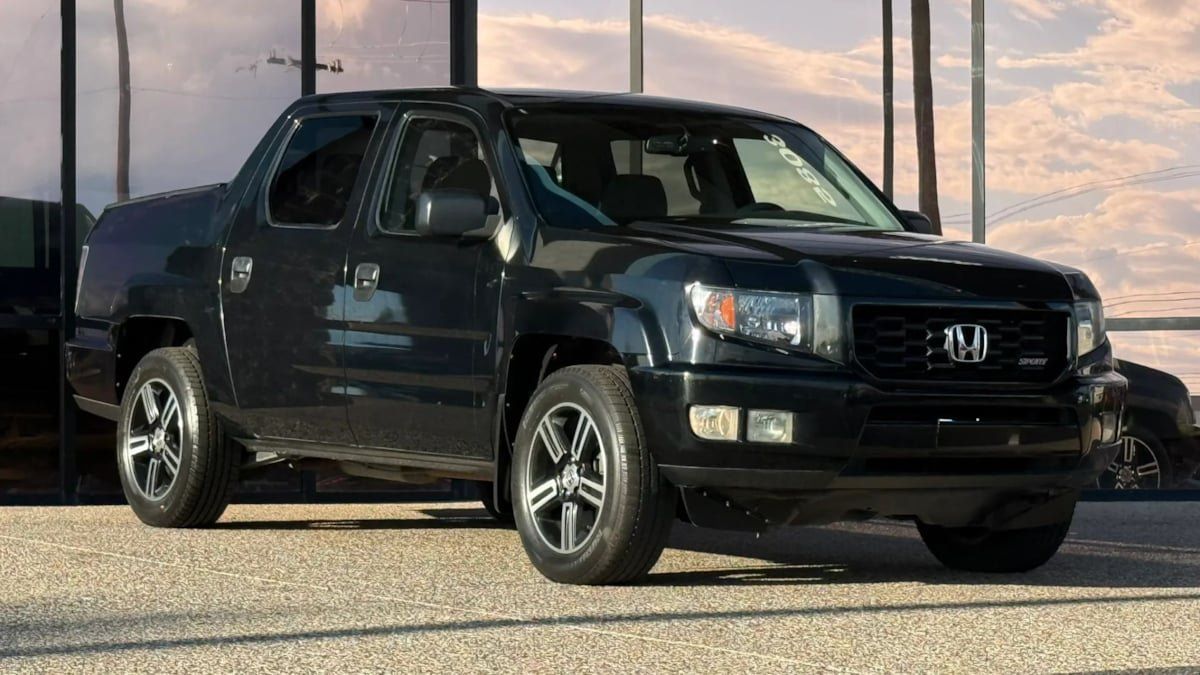 Used 2013 Honda Ridgeline Sport image 17