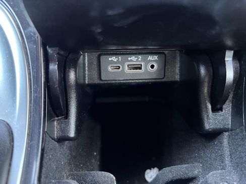 Used 2022 Nissan Maxima SR w/ Sport Mat Group FWD image 22