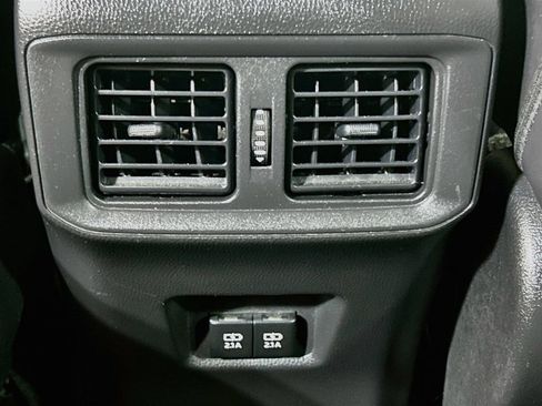 Used 2020 Toyota RAV4 XLE Premium FWD image 23
