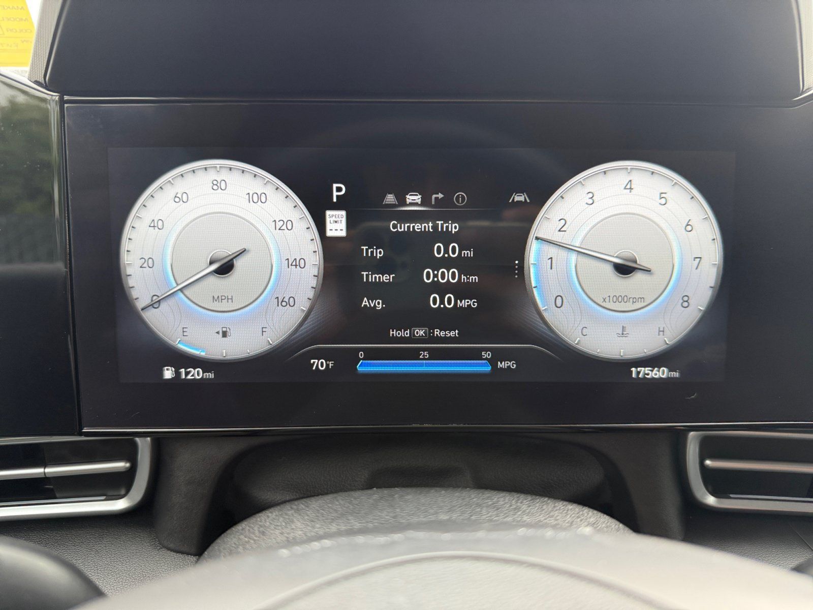 Certified 2024 Hyundai Elantra SEL FWD image 11
