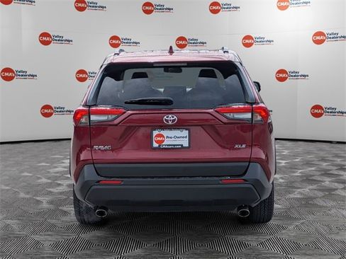Used 2019 Toyota RAV4 XLE image 6