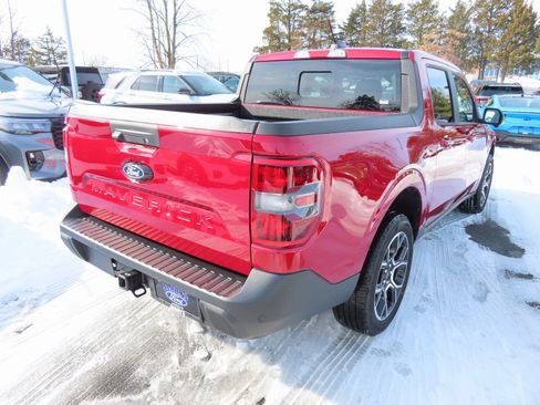 New 2026 Ford Maverick Lariat image 4