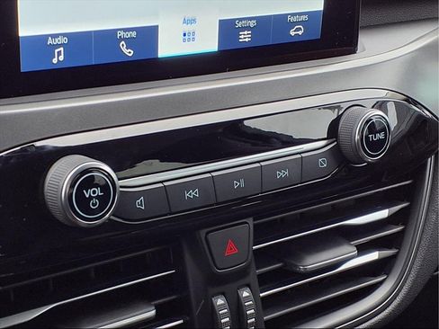 Used 2025 Ford Escape Active w/ Cold Weather Package image 7