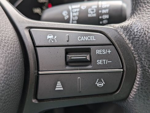 Used 2024 Honda HR-V LX image 15