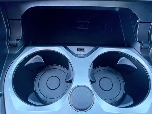 New 2026 BMW 840i w/ Driving Assistance Package image 31