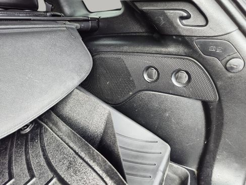 Used 2017 Jeep Cherokee Overland w/ Technology Group image 47