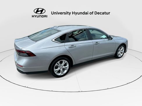 Used 2025 Honda Accord LX image 8