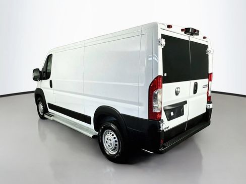 Used 2025 RAM ProMaster 2500 w/ U-Haul Equipment Group FWD image 5