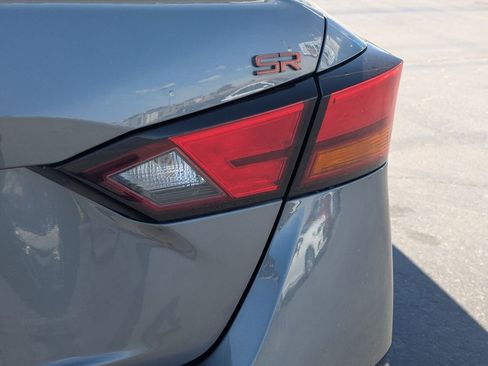 Used 2025 Nissan Altima 2.5 SR w/ SR Premium Package FWD image 5