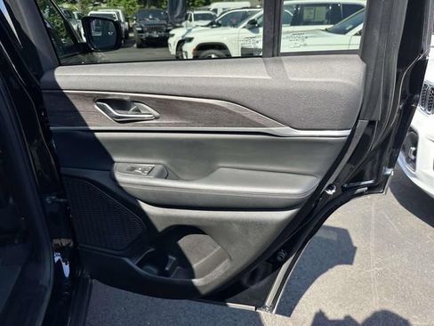 Certified 2023 Jeep Grand Cherokee Limited AWD/4WD image 22