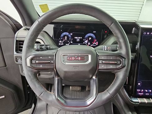 Used 2025 GMC Yukon XL AT4 w/ AT4 Premium Package AWD/4WD image 24