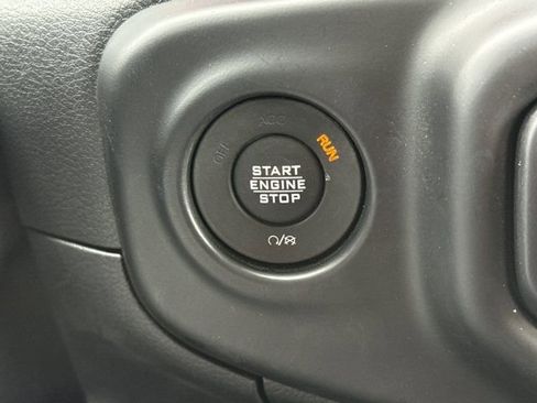 Used 2020 Jeep Wrangler Rubicon AWD/4WD image 18