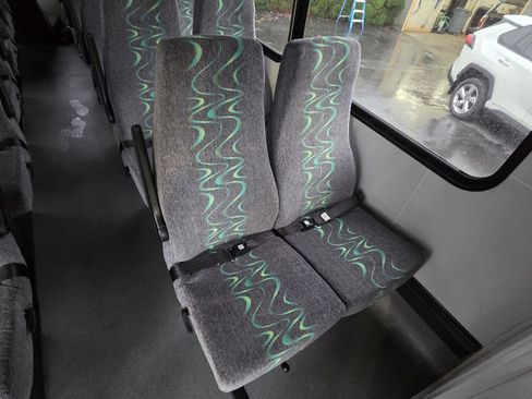 Used 2007 Ford E-450 and Econoline 450 image 21