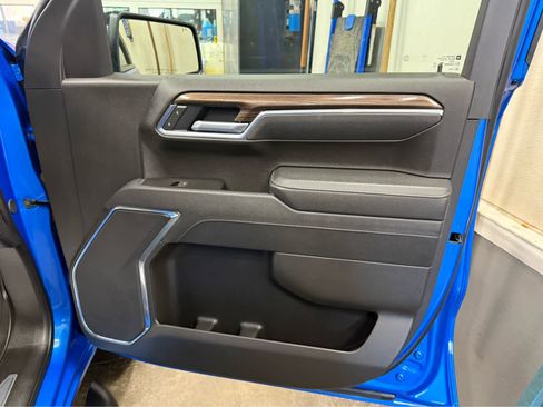 Used 2025 Chevrolet Silverado 1500 LT Trail Boss w/ Protection Package image 28