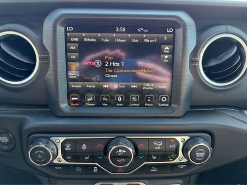 Used 2023 Jeep Wrangler Sahara w/ Cold Weather Group image 21