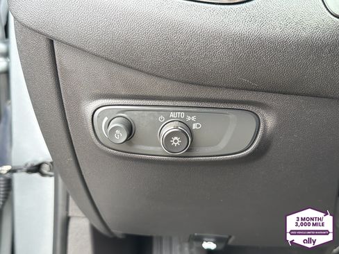 Used 2024 Chevrolet Equinox LT AWD/4WD image 16