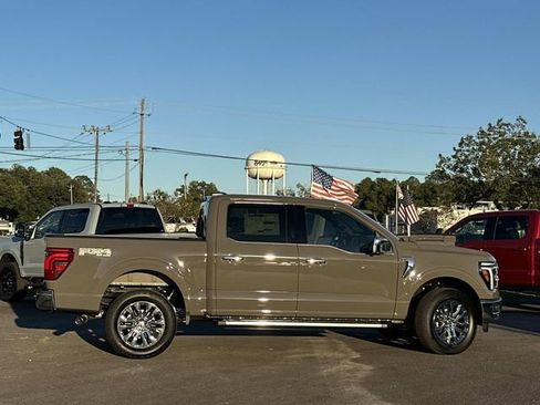 New 2025 Ford F150 Lariat w/ Equipment Group 501A Mid image 5