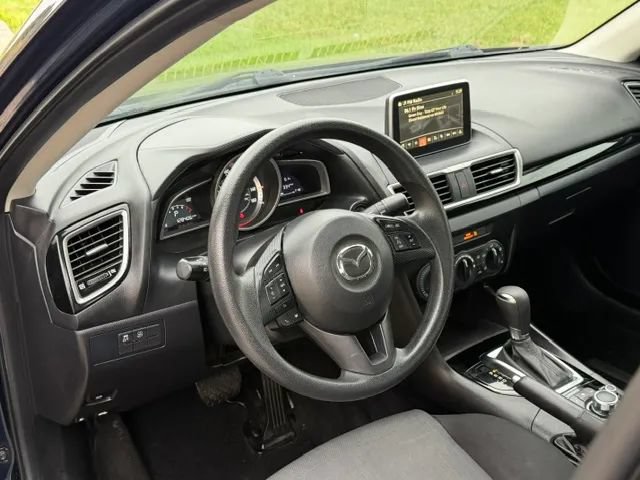 Used 2016 MAZDA MAZDA3 i Sport FWD image 19