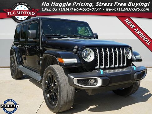 Used 2022 Jeep Wrangler Unlimited Sahara w/ Cold Weather Group image 1