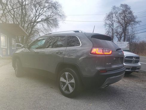 Used 2020 Jeep Cherokee Limited image 7