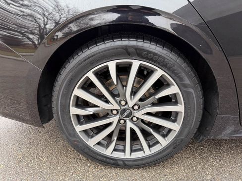 Used 2020 Lincoln Continental Standard w/ Premium Package image 51