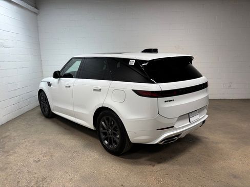 New 2025 Land Rover Range Rover Sport Dynamic SE image 9