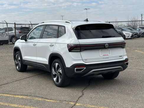 New 2025 Volkswagen Taos SE AWD/4WD image 3