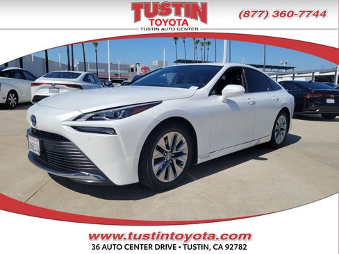 Certified 2022 Toyota Mirai w/ Advanced Technology Package RWD image 1