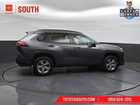 Used 2022 Toyota RAV4 XLE w/ Convenience Package AWD/4WD image 3
