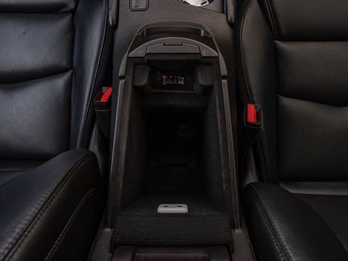 Used 2017 Cadillac XT5 Luxury w/ Driver Awareness Package image 17