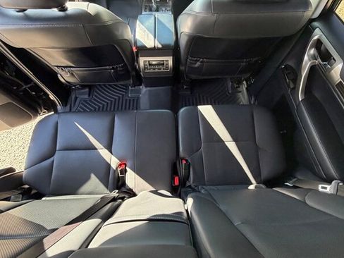 Used 2015 Lexus GX 460 w/ Comfort Package AWD/4WD image 15