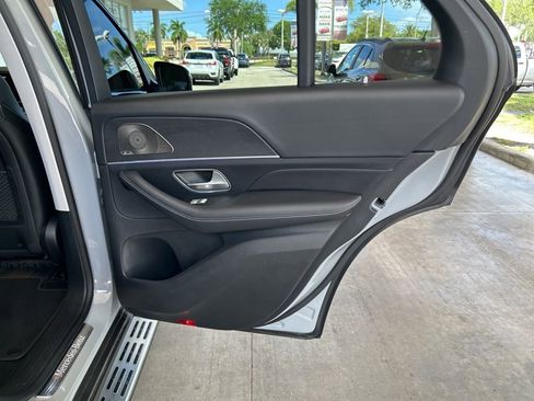 Used 2024 Mercedes-Benz GLE 350 4MATIC image 32