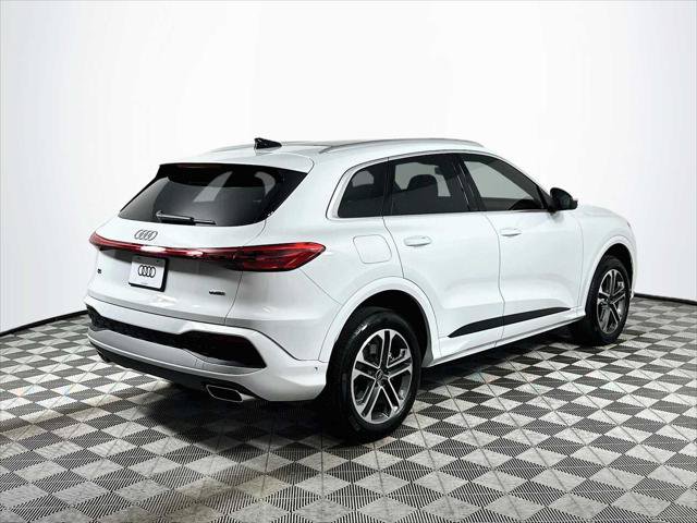 Certified 2025 Audi Q5 Premium w/ Convenience Package AWD/4WD image 7