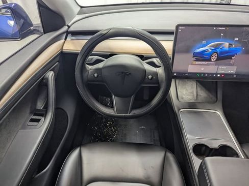 Used 2023 Tesla Model Y Long Range image 7