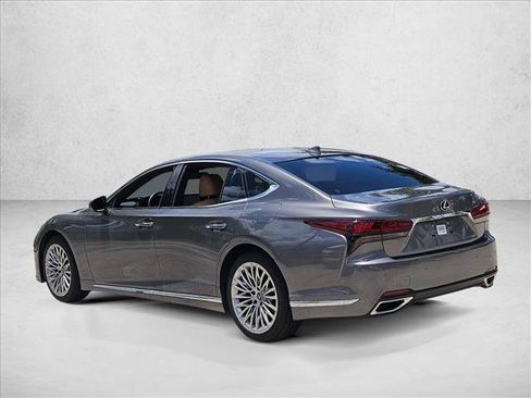 Used 2025 Lexus LS 500 RWD image 7