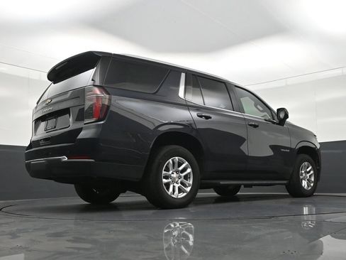 Used 2025 Chevrolet Tahoe LS RWD image 29