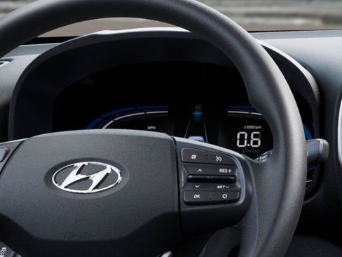 New 2026 Hyundai Venue SE FWD image 14