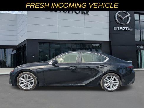 Used 2024 Lexus IS 300 w/ Comfort Package RWD image 7