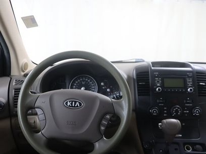 Used 2009 Kia Sedona LX