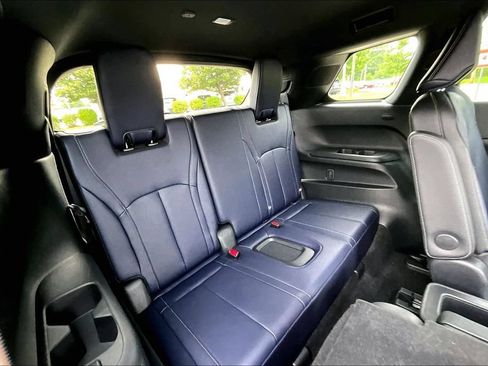 Certified 2026 INFINITI QX60 Sport w/ Dark Cargo Package AWD/4WD image 33