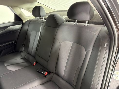 Used 2022 Kia K5 LXS FWD image 19