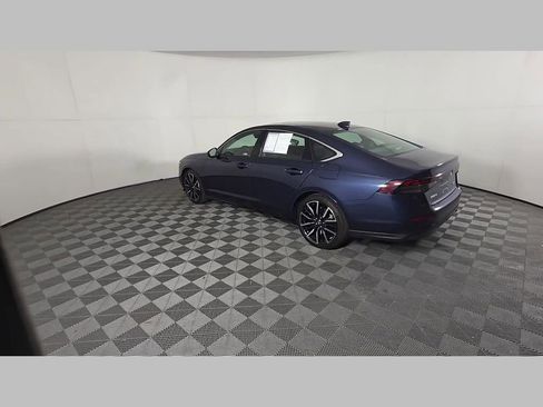 Used 2023 Honda Accord Touring image 42