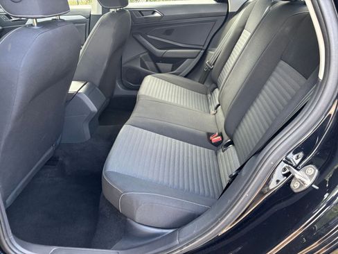 Used 2025 Volkswagen Jetta S image 24