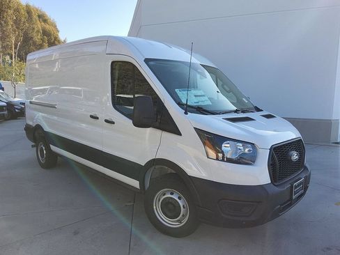 New 2026 Ford Transit 250 148 Medium Roof w/ Load Area Protection Package RWD image 3