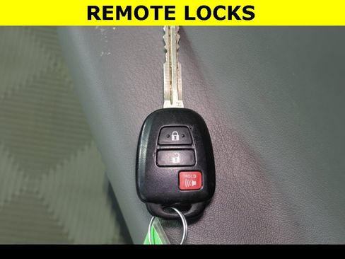 Used 2022 Toyota Tacoma SR5 image 8