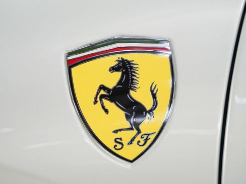 Used 2023 Ferrari SF90 Spider AWD/4WD image 20