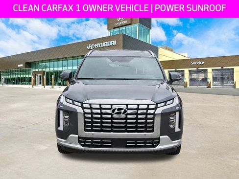 Used 2023 Hyundai Palisade Calligraphy image 2